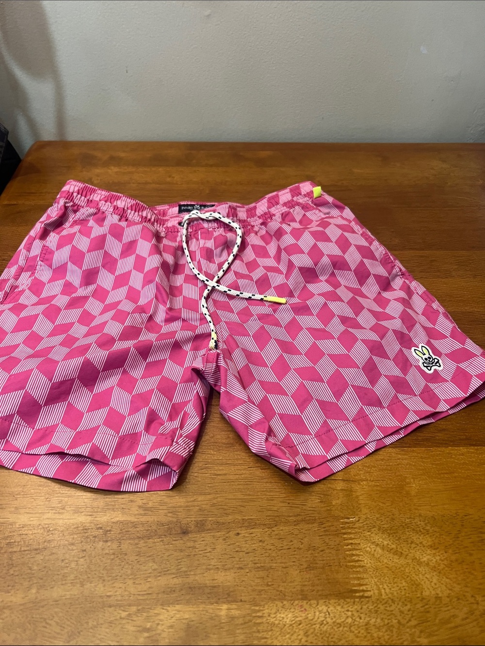 PSYCHO BUNNY Men's Pink Geometric Swim Shorts - (no mesh lining) Size SMALL